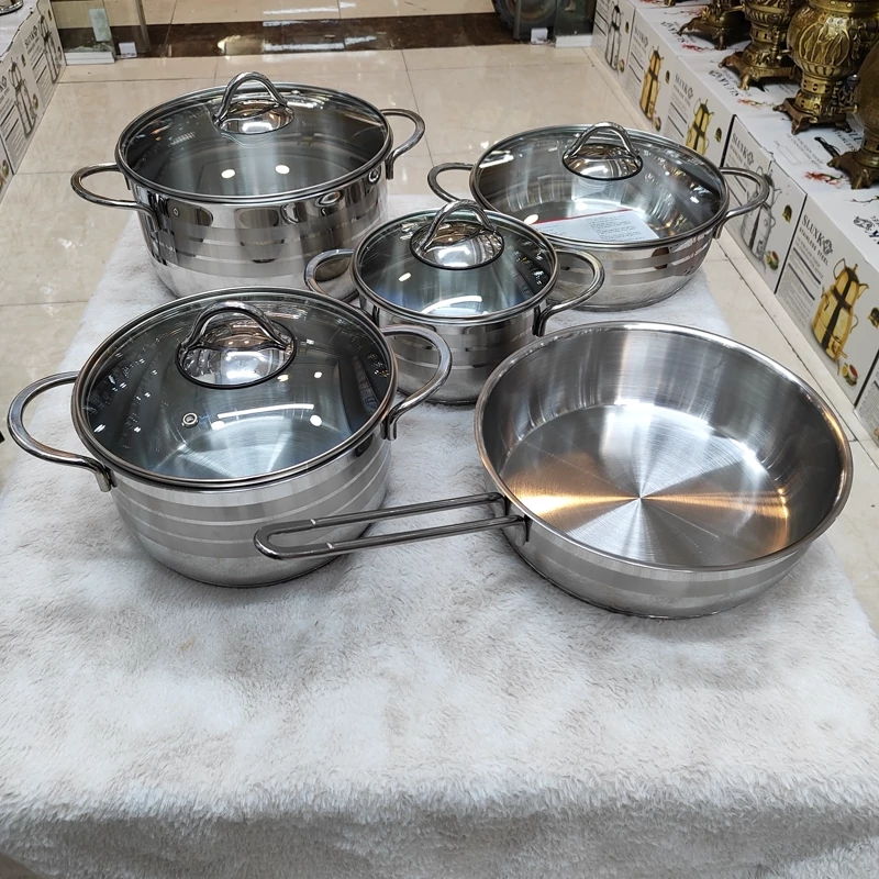 سرویس قابلمه استیل 9پارچه کف چدن (دستی لوکس)